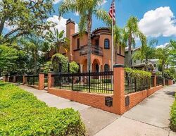 Pre-foreclosure in  E Amelia St Orlando, FL 32803