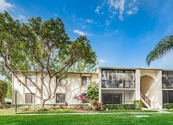  Pine Glen Pl Apt G1, Tarpon Springs FL