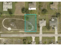 Pre-foreclosure in  11th St W Lehigh Acres, FL 33971