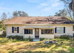 Pre-foreclosure in  SPRINGWOODS LN Lakeland, FL 33811