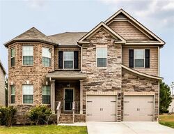 Pre-foreclosure in  Wrotham Cir Atlanta, GA 30349