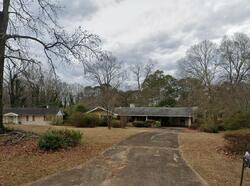 Pre-foreclosure in  Allgood Ct Stone Mountain, GA 30083