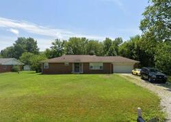 Pre-foreclosure in  Oakview North Dr Indianapolis, IN 46278