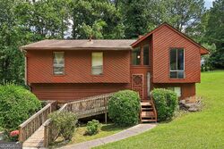 Pre-foreclosure in  Merrywood Dr Fairburn, GA 30213