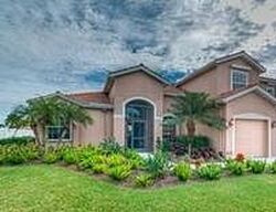 Pre-foreclosure in  Western Pine Cir Sarasota, FL 34240