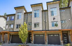 Pre-foreclosure in  DAMSON RD Lynnwood, WA 98036