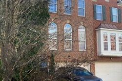 Pre-foreclosure in  Sweig Ter Leesburg, VA 20176