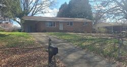 Pre-foreclosure in  Dawnwood Dr Gastonia, NC 28056