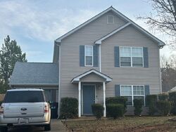 Pre-foreclosure in  Birchstone Ln Charlotte, NC 28269