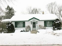Pre-foreclosure in  W Carpenter St Midland, MI 48640