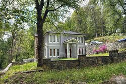 Pre-foreclosure in  Glen Mill Rd Potomac, MD 20854