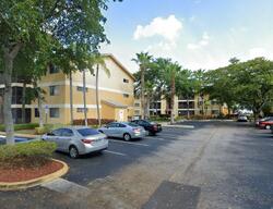  N Oakland Forest Dr, Fort Lauderdale FL