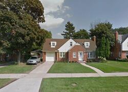 Pre-foreclosure in  W Outer Dr Detroit, MI 48219