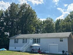  Smith Ln, Warsaw VA
