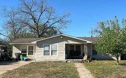 Pre-foreclosure in  E Mimosa Ave Victoria, TX 77901