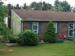 Pre-foreclosure in  Hemlock Ln Middleburg, PA 17842