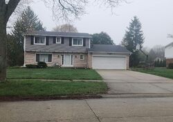 Pre-foreclosure in  Falmouth Dr Troy, MI 48085