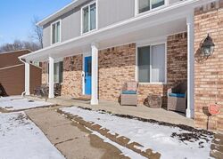 Pre-foreclosure in  Henbert Rd West Bloomfield, MI 48324