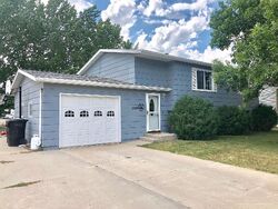Pre-foreclosure in  University Ave Williston, ND 58801