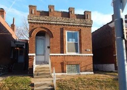 Pre-foreclosure in  ITASKA ST Saint Louis, MO 63111
