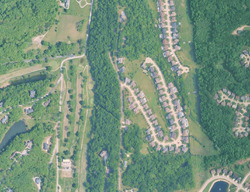 Pre-foreclosure in  Bridleridge Crossing Spur High Ridge, MO 63049