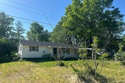 Pre-foreclosure in  High St Sullivan, MO 63080