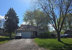 Pre-foreclosure in  Wimbledon Dr Saint Paul, MN 55125