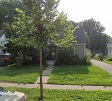 Pre-foreclosure in  Flandrau St Saint Paul, MN 55106