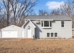 Pre-foreclosure in  Hillview Rd Saint Paul, MN 55112