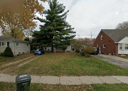Pre-foreclosure in  Grand Lake St Saint Clair Shores, MI 48080