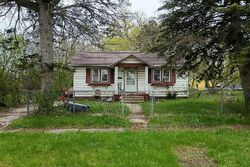 Pre-foreclosure in  Walnut St Saginaw, MI 48601