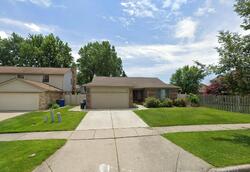 Pre-foreclosure in  Lane Dr Warren, MI 48088