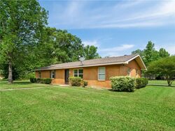 Pre-foreclosure in  NURSERY ST Dequincy, LA 70633