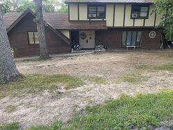 Pre-foreclosure in  Oakmont Ct Ashland, KY 41102