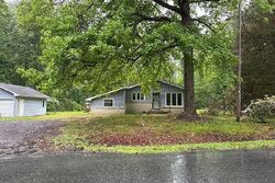 Pre-foreclosure in  Judith Rd Hartly, DE 19953