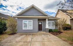 Pre-foreclosure in  Radford Pl Warrior, AL 35180