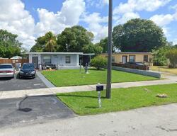 Pre-foreclosure in  Nw 7th St Pompano Beach, FL 33069