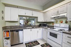 Pre-foreclosure in  Sw 131st Way n Hollywood, FL 33027