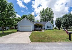 Pre-foreclosure in  Spruce St Prairie Grove, AR 72753