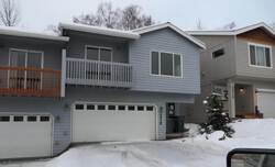 Pre-foreclosure in  VISTA RIDGE LOOP Eagle River, AK 99577