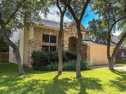 Pre-foreclosure in  GANTTCREST DR Austin, TX 78749