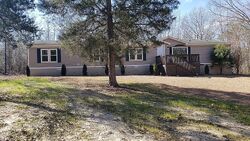 Pre-foreclosure in  NAZARETH RD Lexington, SC 29073
