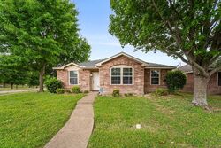  Mccormick Dr, Lancaster TX