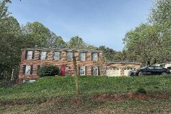  Highboro Dr, Mount Airy MD