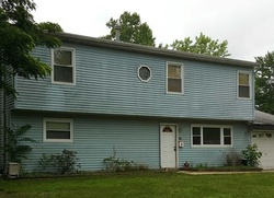 Pre-foreclosure in  APPLEGATE AVE Toms River, NJ 08757