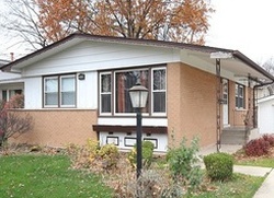 Pre-foreclosure in  N PARK DR Glenwood, IL 60425
