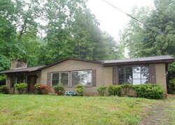 Pre-foreclosure in  BRISTOL CREEK AVE Morganton, NC 28655