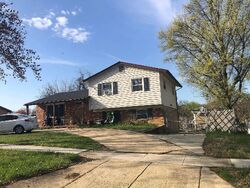 Pre-foreclosure in  OAK ST Hyattsville, MD 20785