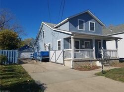E 61st St, Cleveland OH