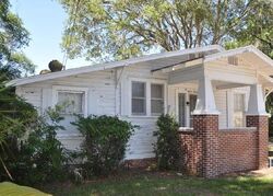 Pre-foreclosure in  BONAIRE DR Leesburg, FL 34748